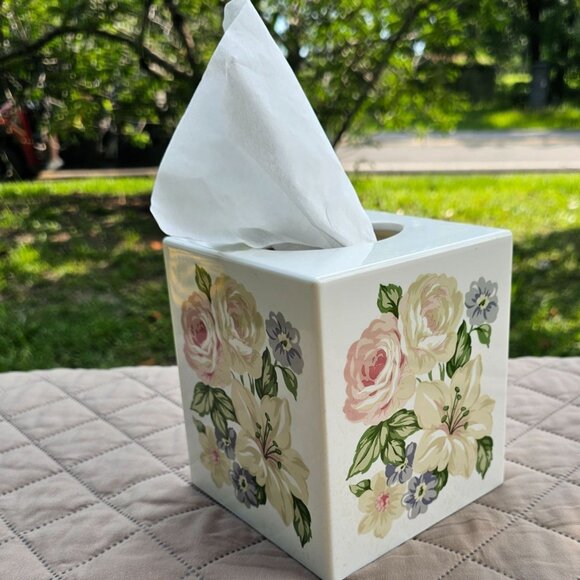 Vintage Cube Tissue Holder for Vanity "Passion Flower" Made in USA Pastel Floral - Picture 5 of 8
